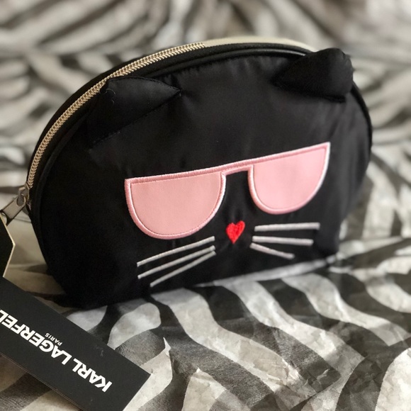 Karl Lagerfeld Handbags - Set🖤Karl Lagerfeld Choupette Travel Set